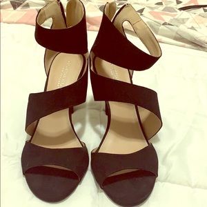 Never worn black heels